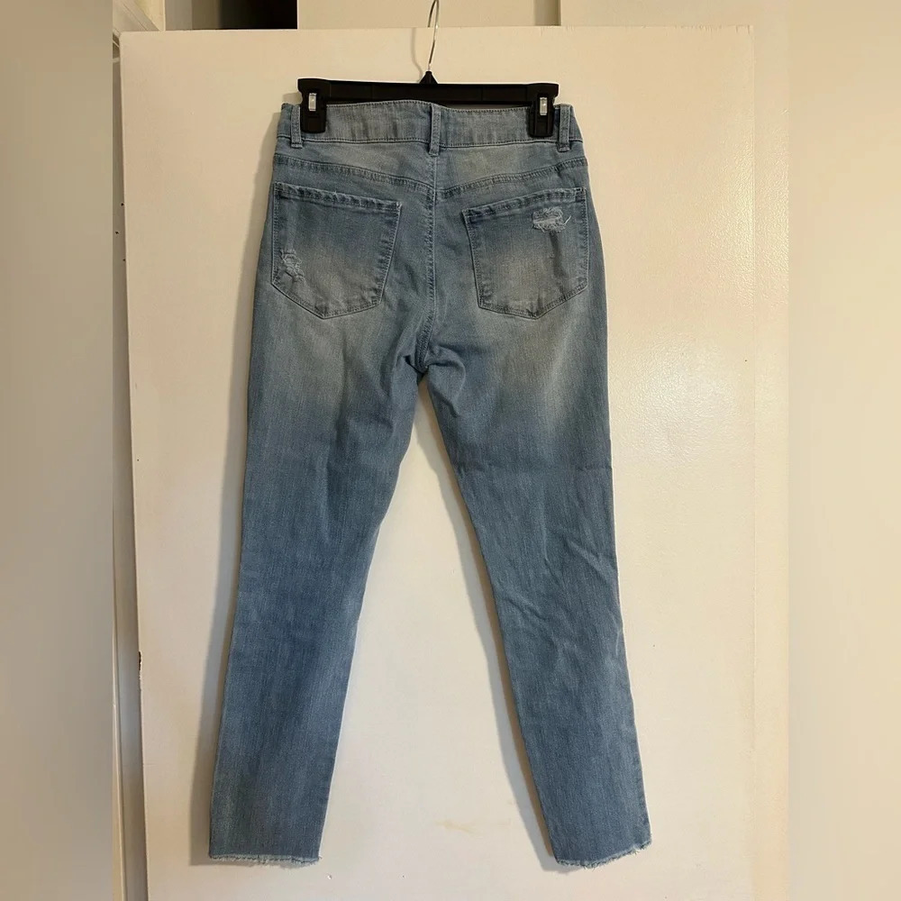 NWT D. JEANS - lightwash skinny - Picture 2 of 4